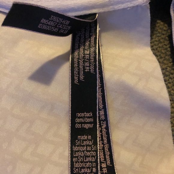 Beautiful bras. - Picture 4 of 11